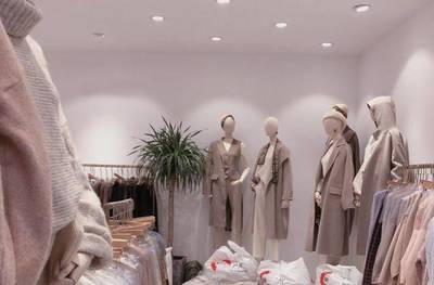 廣州UUS網(wǎng)紅服裝市場(chǎng)的真實(shí)面貌 服裝輔料銷(xiāo)售內(nèi)幕揭秘